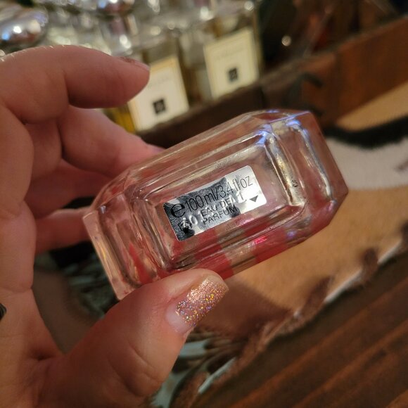 Victoria's secret fragrance - Picture 3 of 4